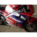 R&G Racing Crash Protector (alt. kit) for Honda RVF400 (NC35) '94-'96 R&G Racing Crash Protector (alt. kit) for Honda RVF400 (NC35) '94-'96